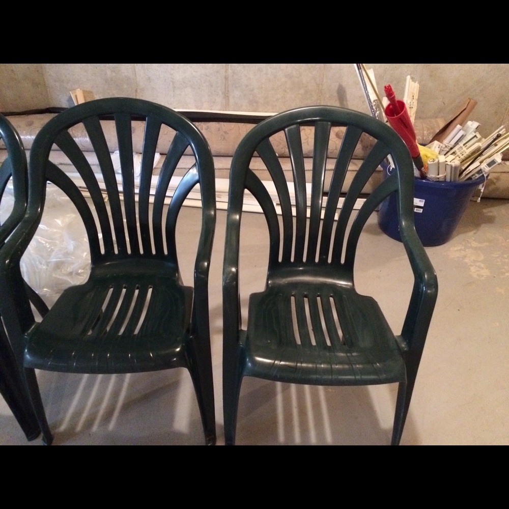 Chairs - Picture 2 of 5